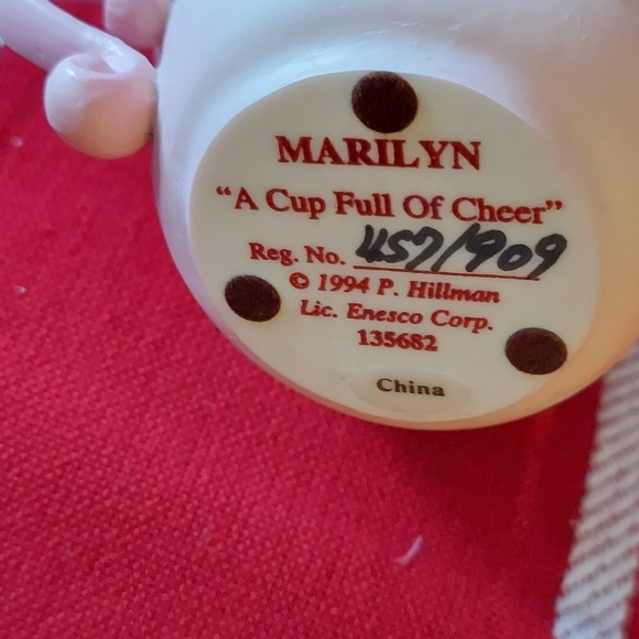 Enesco Cherished Teddy "Marilyn" - Picture 9 of 9